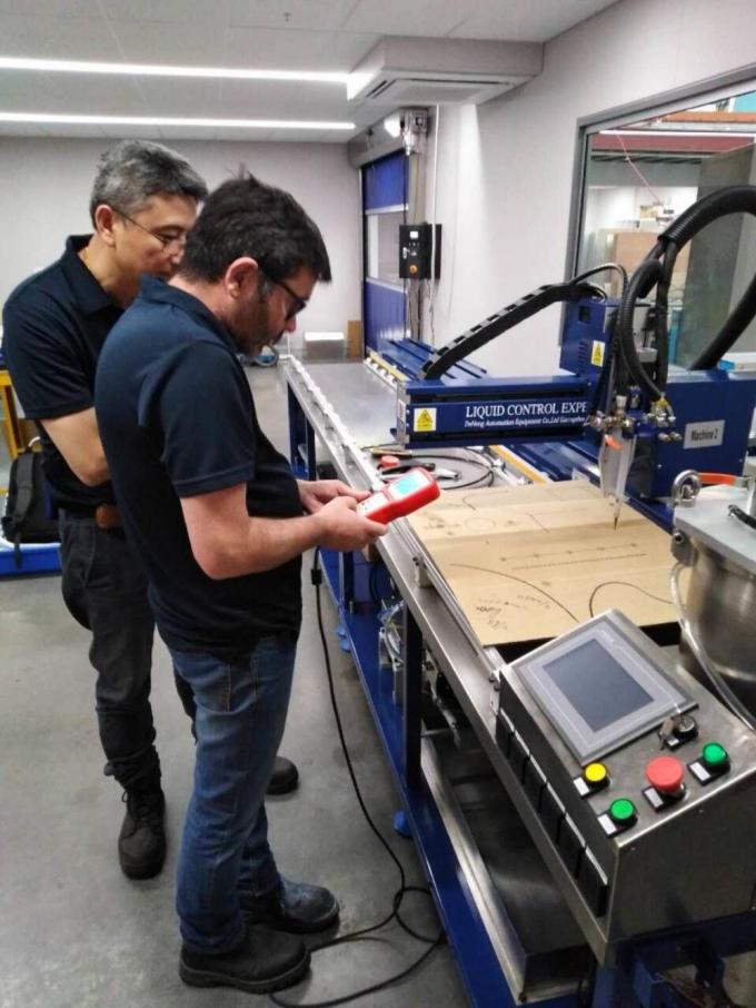 Máquina de distribuição de cola de uma parte CCD Visual Capacidade do tanque 60L 16